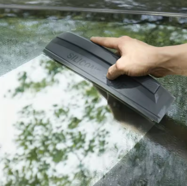 Venloo GlideBlade™ – Silicone Car Water Squeegee